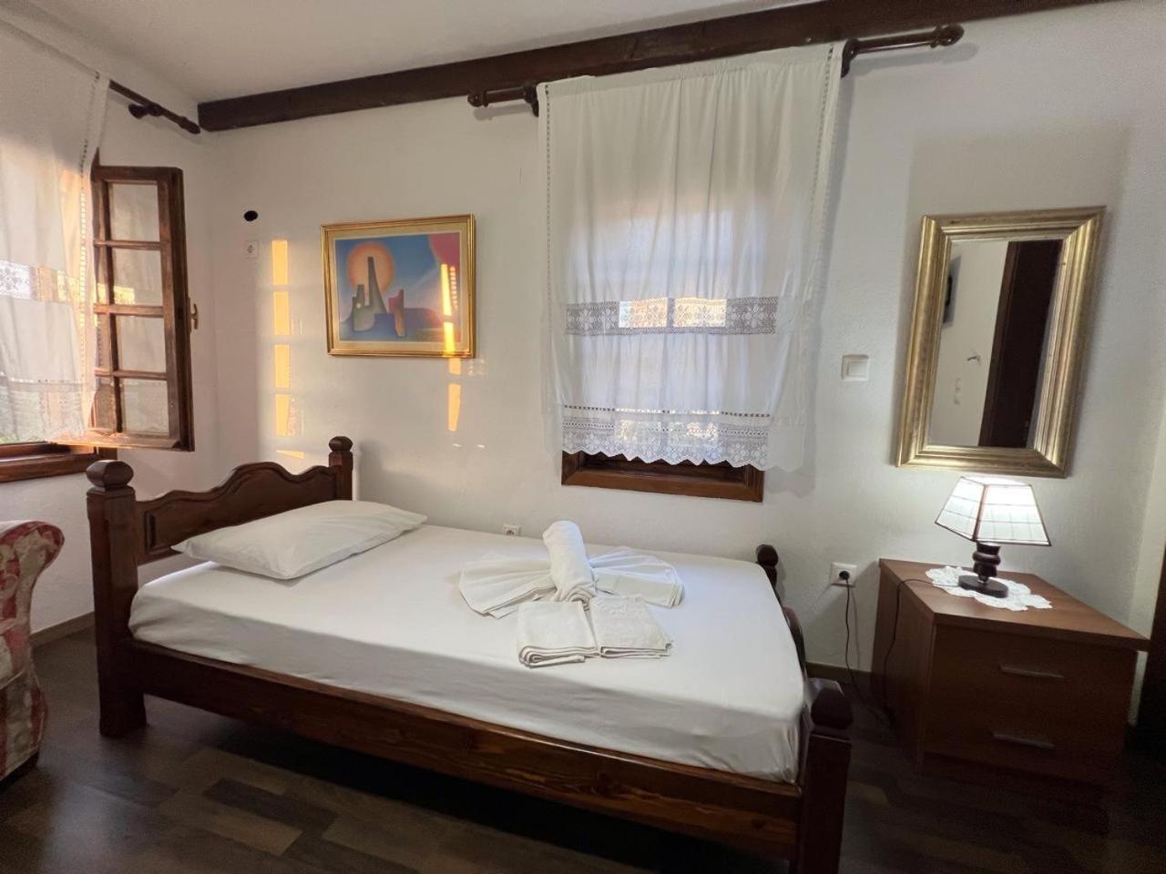 Pjetri House Ξενοδοχείο Μπεράτ Εξωτερικό φωτογραφία