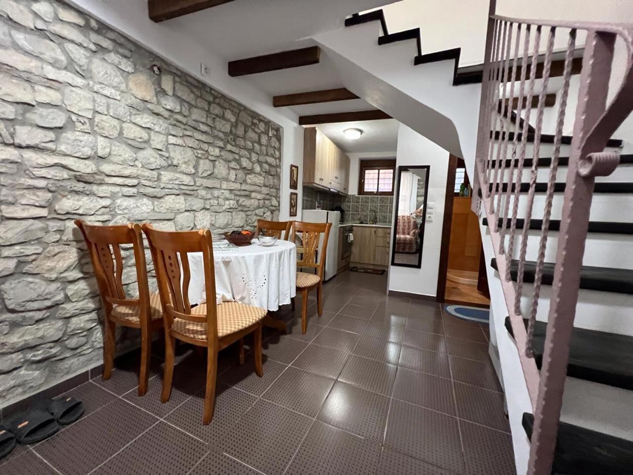 Pjetri House Ξενοδοχείο Μπεράτ Εξωτερικό φωτογραφία
